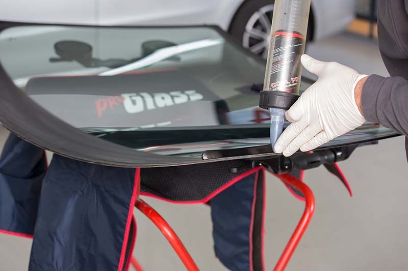 Windschutzscheibe Montage vor Ort - Autoglas Neuwirth in Wels