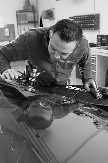 Autoglas Neuwirth in Wels - Steinschlagreparatur